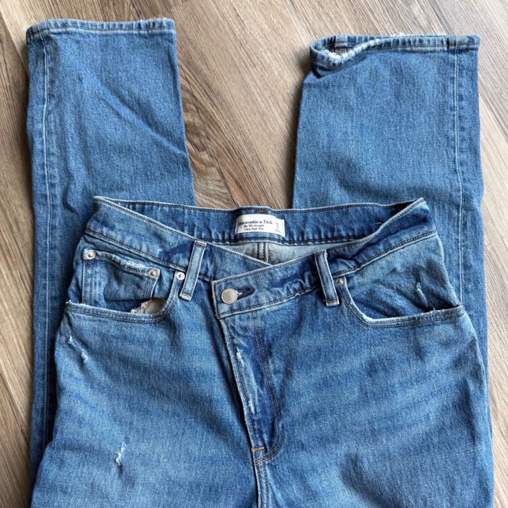 Abercrombie & Fitch 90s Straight Ultra High Rise Criss Cross Jeans Blue 29 8R
